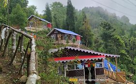 Stone And Pine Farmstay